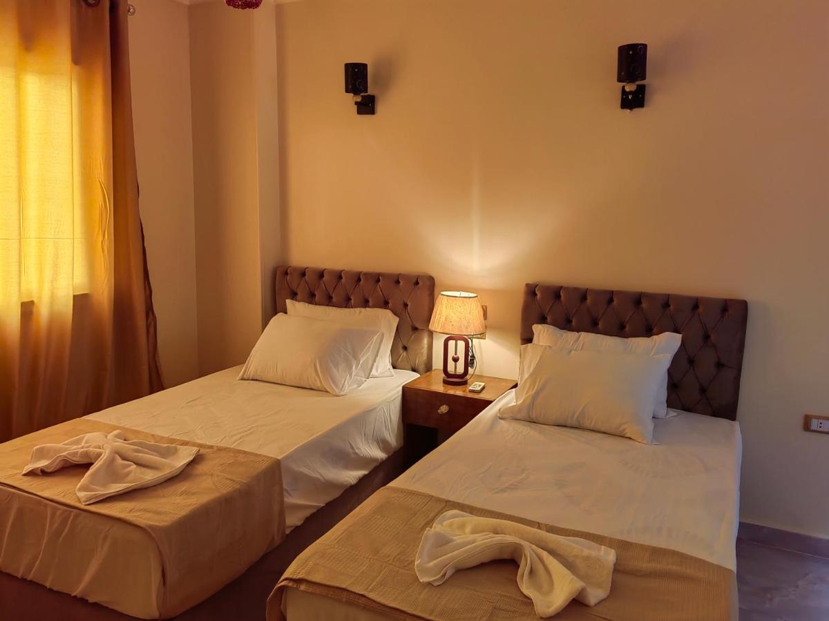 Gem Overlooking Inn Nazlet el Simman Экстерьер фото